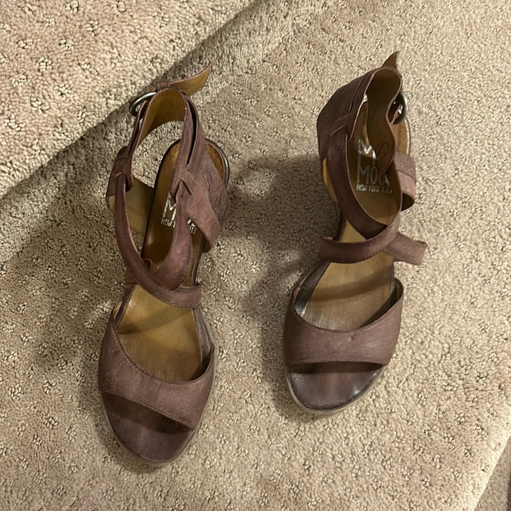 Miz Mooz pale grape wedge sandals.